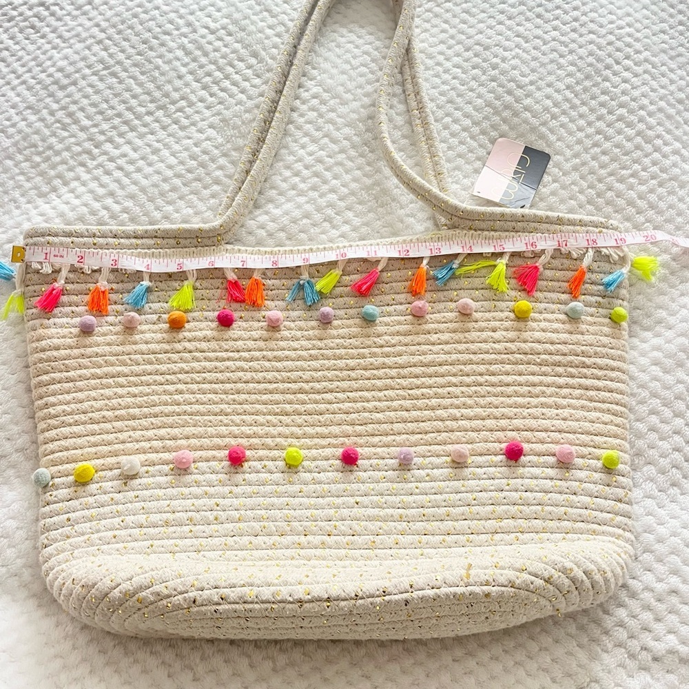 NWT Woven Rope Summer Vaca Beach Pool Bag Colorful Tassels & Pom Poms - Picture 5 of 7